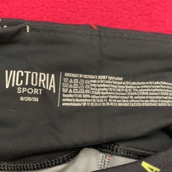 3/$20 Victoria’s Secret Sport Knockout Leggings - Picture 5 of 7